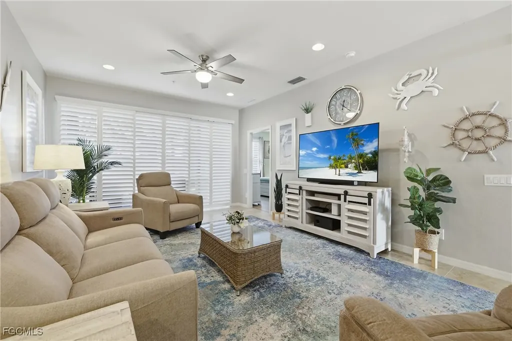 Fort Myers FL, 9931 Periwinkle Preserve Lane, Unit 102