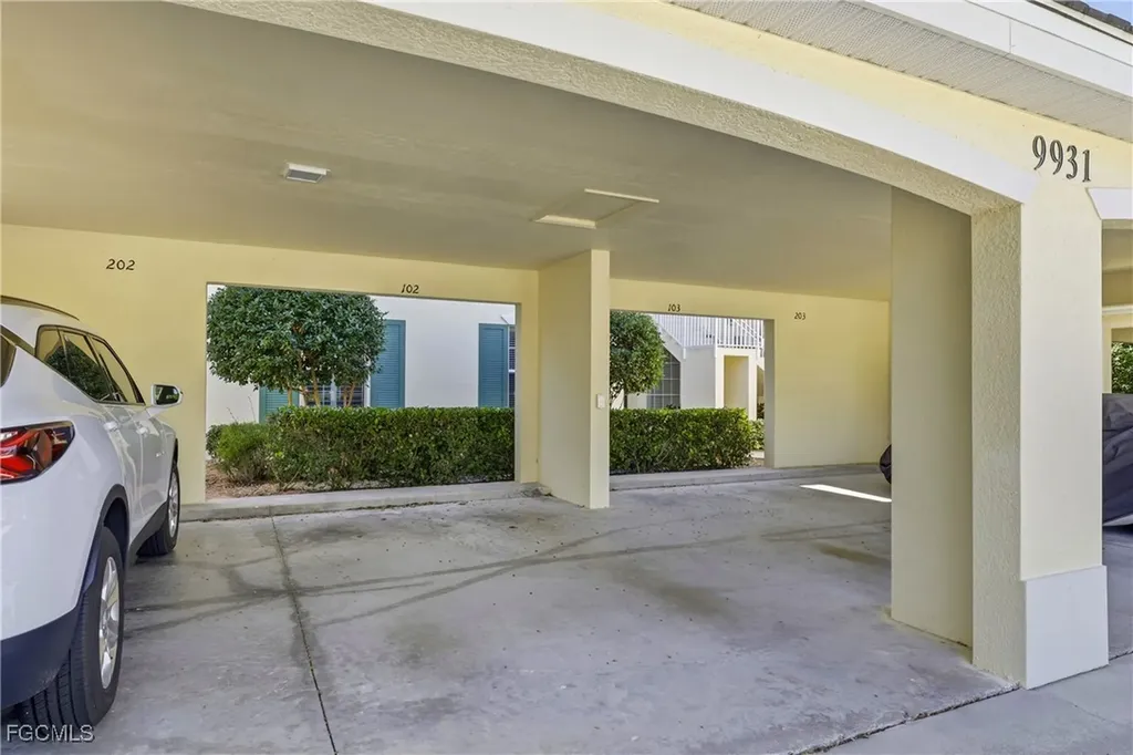 9931 Periwinkle Preserve Lane Fort Myers FL 33919