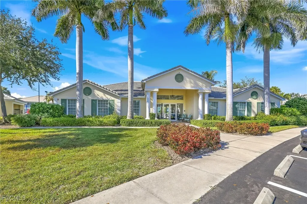 9931 Periwinkle Preserve Lane Fort Myers FL 33919