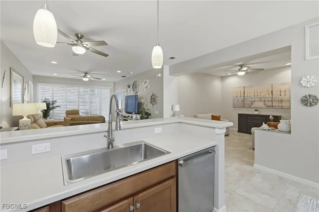 9931 Periwinkle Preserve Lane Fort Myers FL 33919
