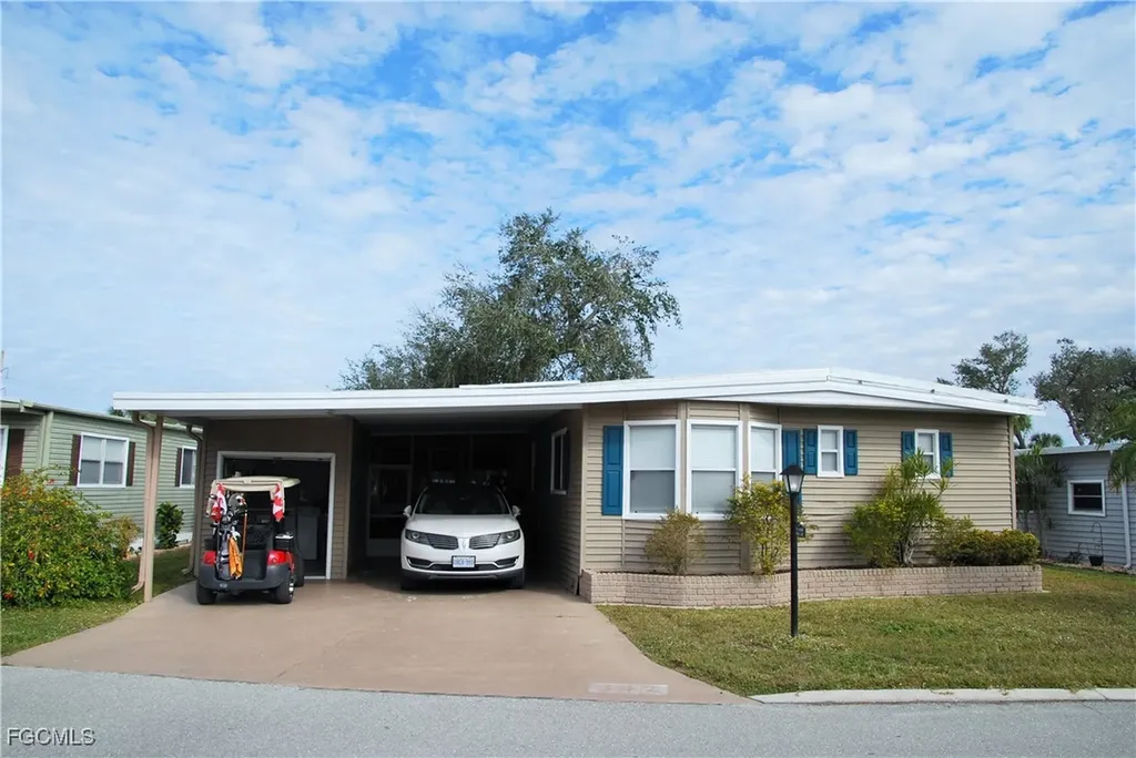 342 Nicklaus Boulevard North Fort Myers FL 33903