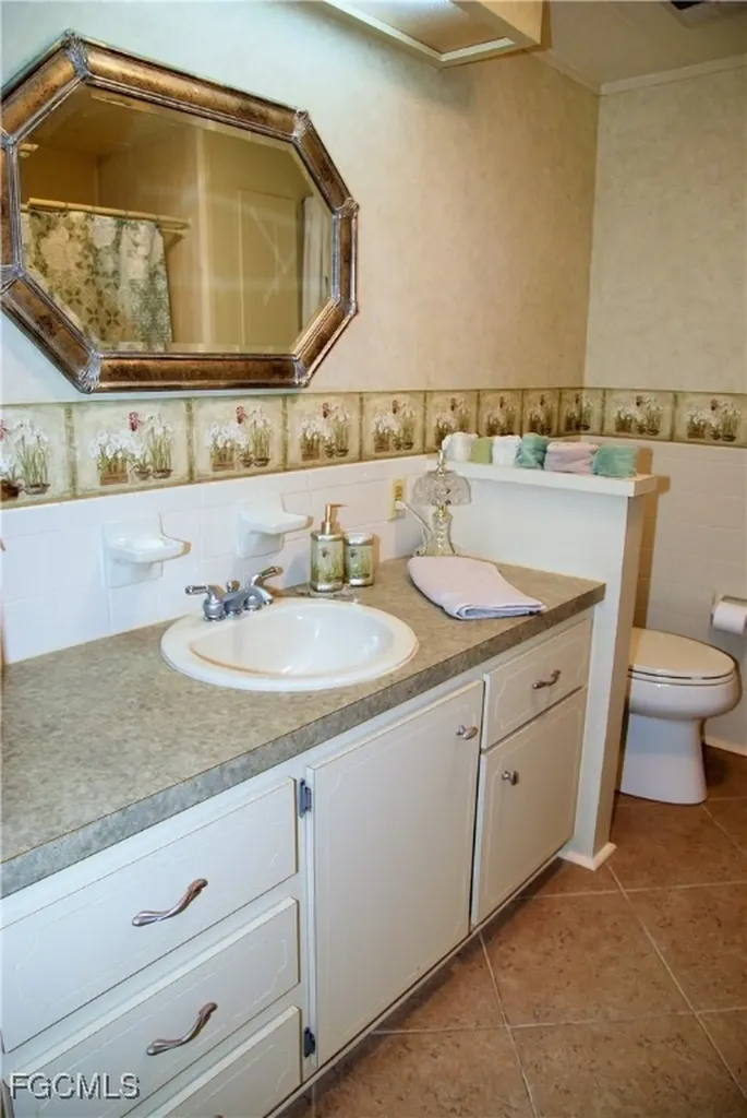 342 Nicklaus Boulevard North Fort Myers FL 33903