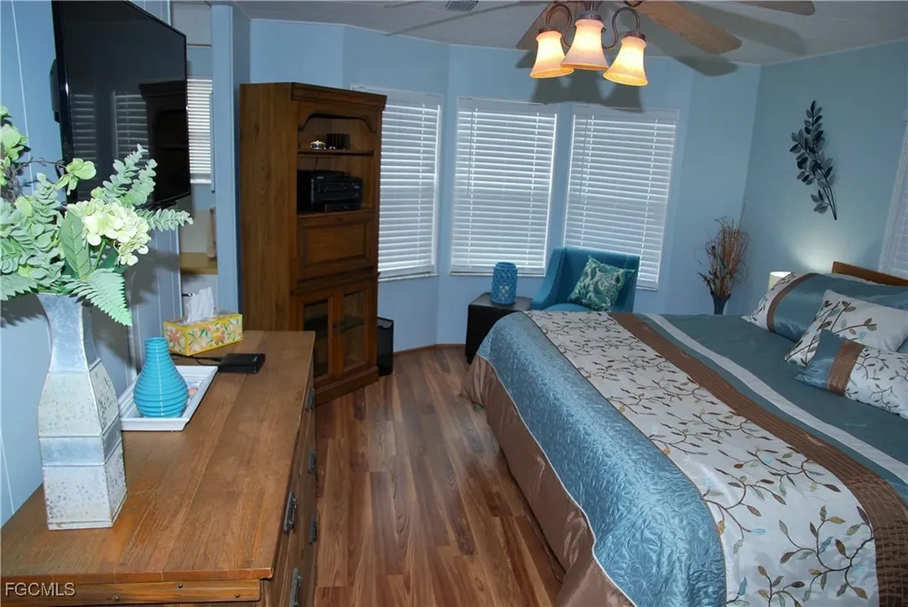 342 Nicklaus Boulevard North Fort Myers FL 33903