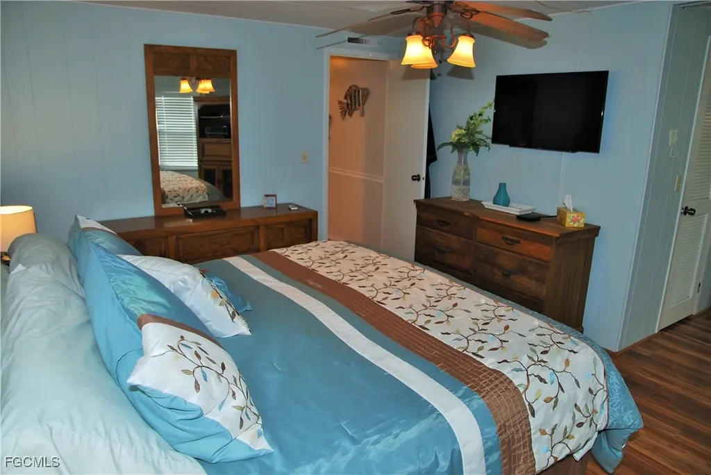 342 Nicklaus Boulevard North Fort Myers FL 33903