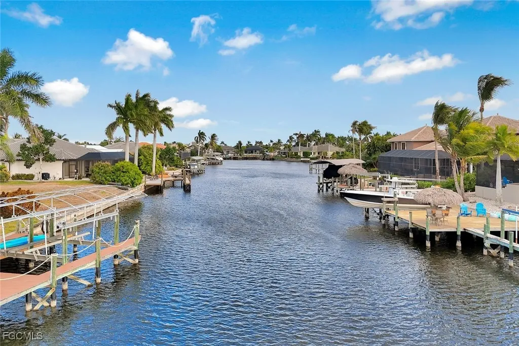 2210 SW 52nd Lane Cape Coral FL 33914