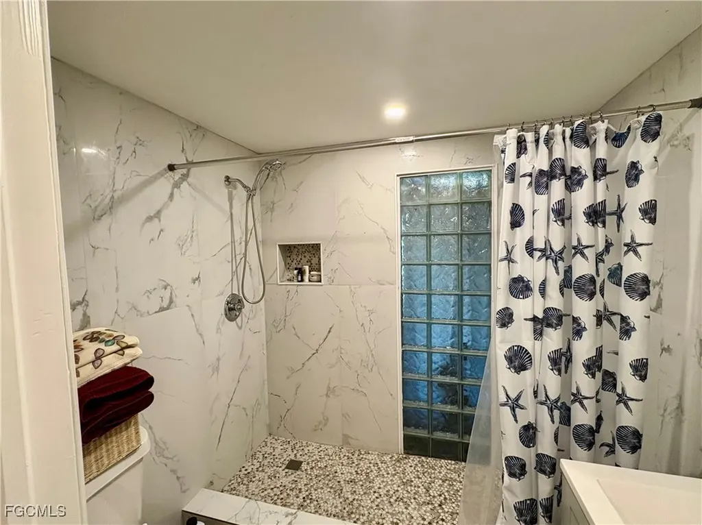 11242 Matlacha Avenue Matlacha FL 33993