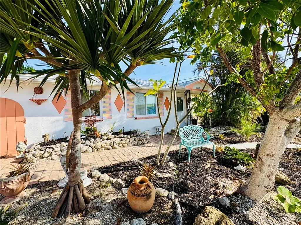 11242 Matlacha Avenue Matlacha FL 33993