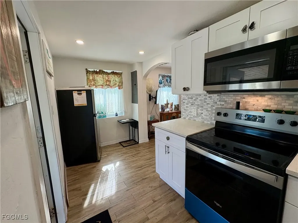 11242 Matlacha Avenue Matlacha FL 33993