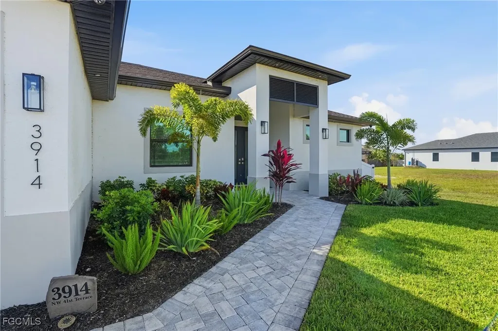 3914 NW 41st Terrace Cape Coral FL 33993