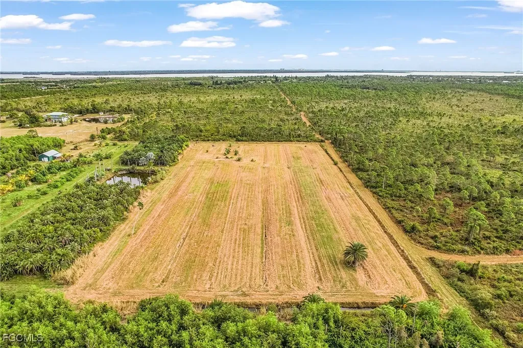 6251 Stringfellow Road St. James City FL 33956