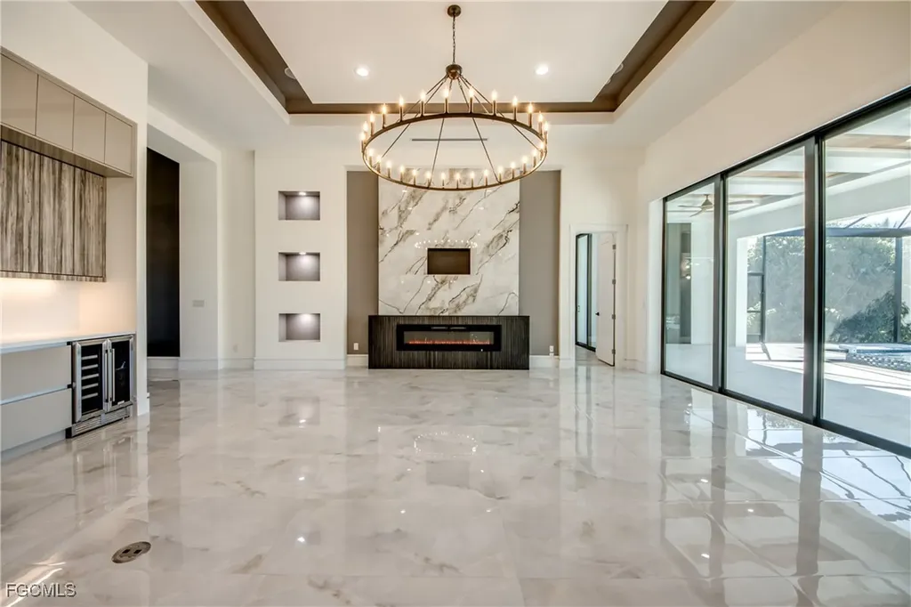 5254 Tamiami Court Cape Coral FL 33904