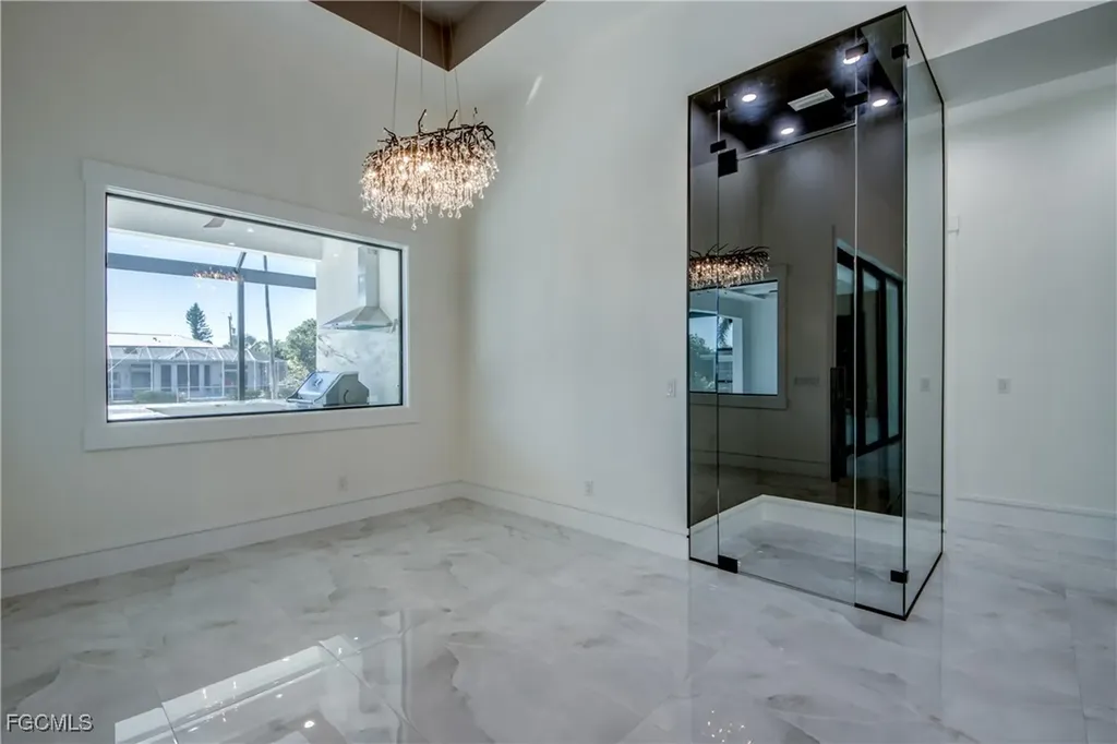 5254 Tamiami Court Cape Coral FL 33904