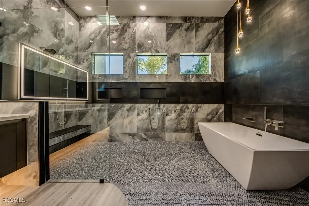 5254 Tamiami Court Cape Coral FL 33904