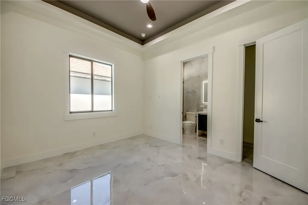 5254 Tamiami Court Cape Coral FL 33904