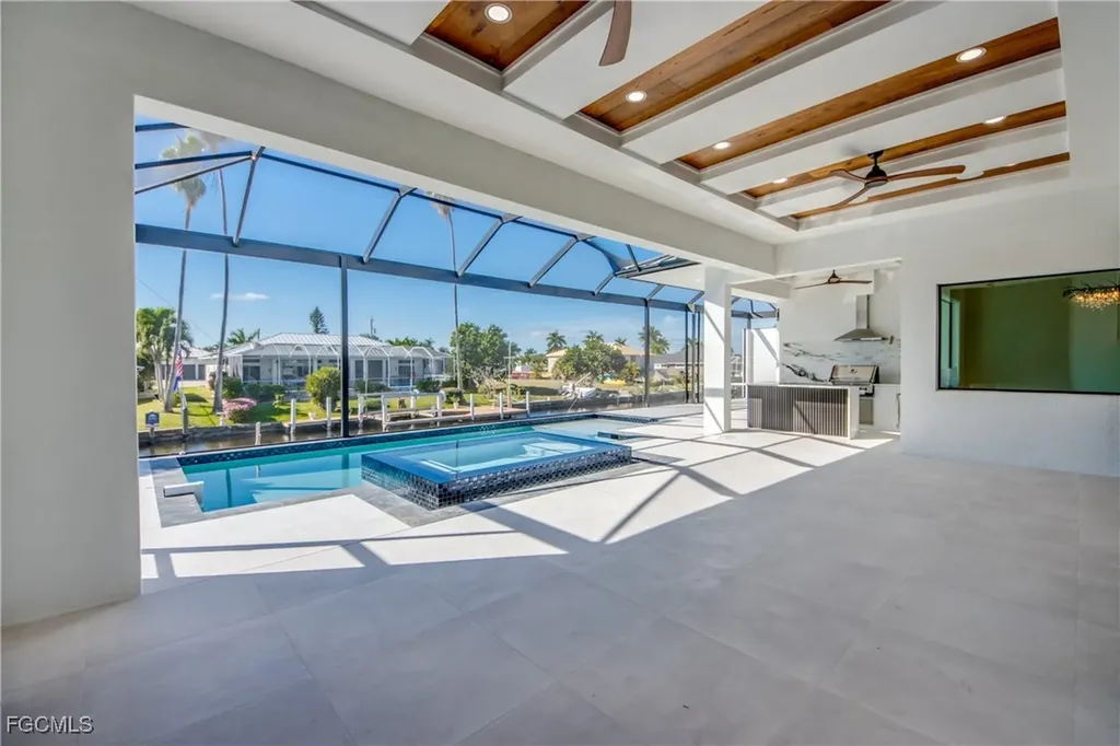 5254 Tamiami Court Cape Coral FL 33904