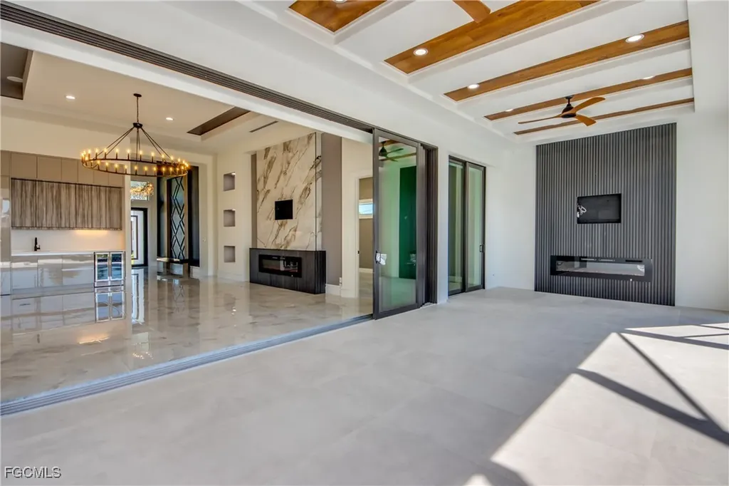 5254 Tamiami Court Cape Coral FL 33904