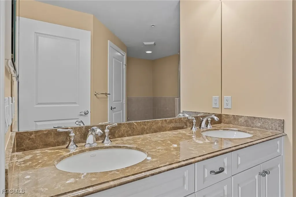 5793 Cape Harbour Drive Cape Coral FL 33914