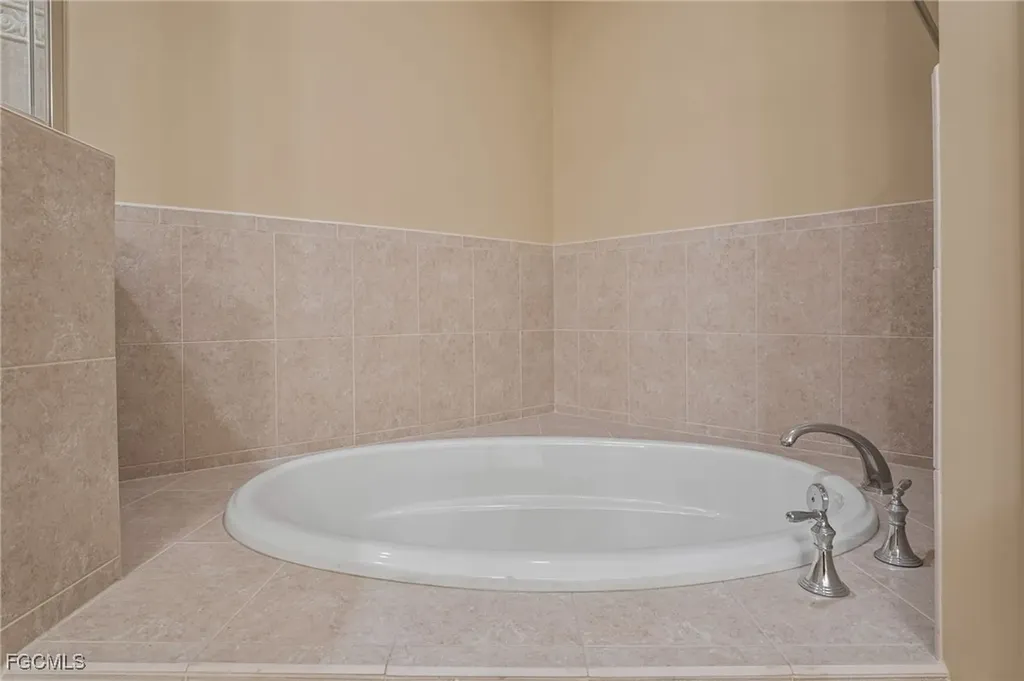 5793 Cape Harbour Drive Cape Coral FL 33914