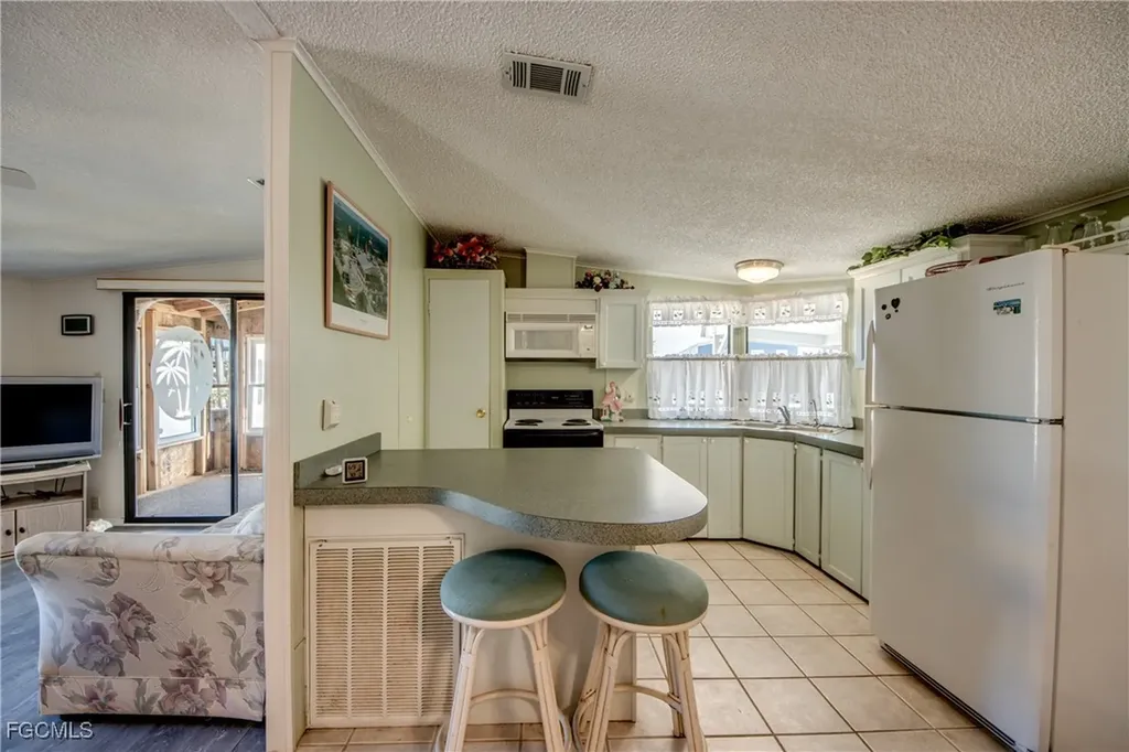 7306 Cobiac Drive St. James City FL 33956