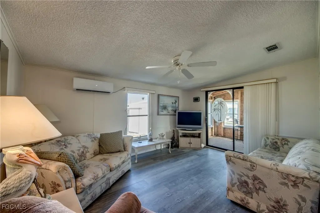 7306 Cobiac Drive St. James City FL 33956