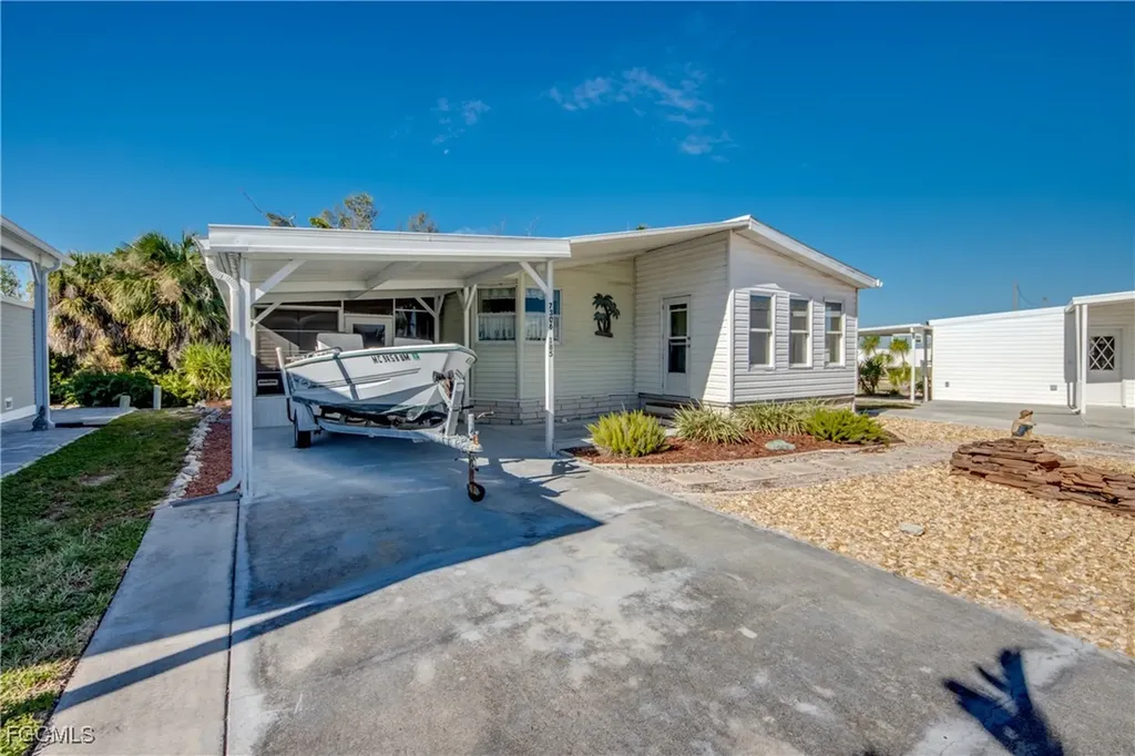 7306 Cobiac Drive St. James City FL 33956