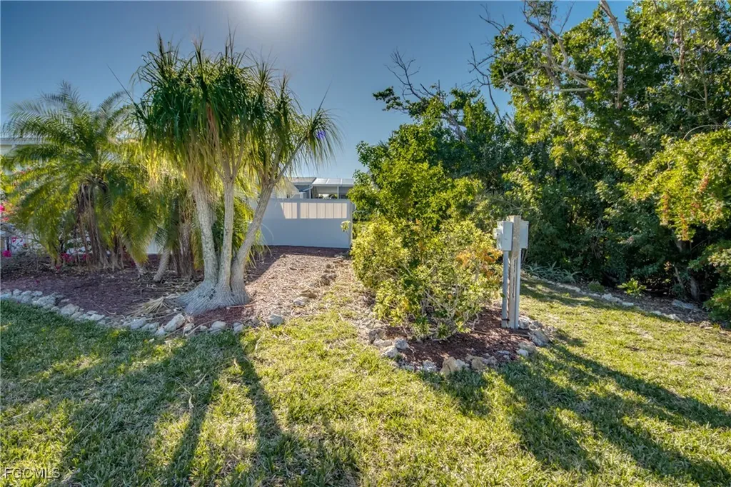 7306 Cobiac Drive St. James City FL 33956