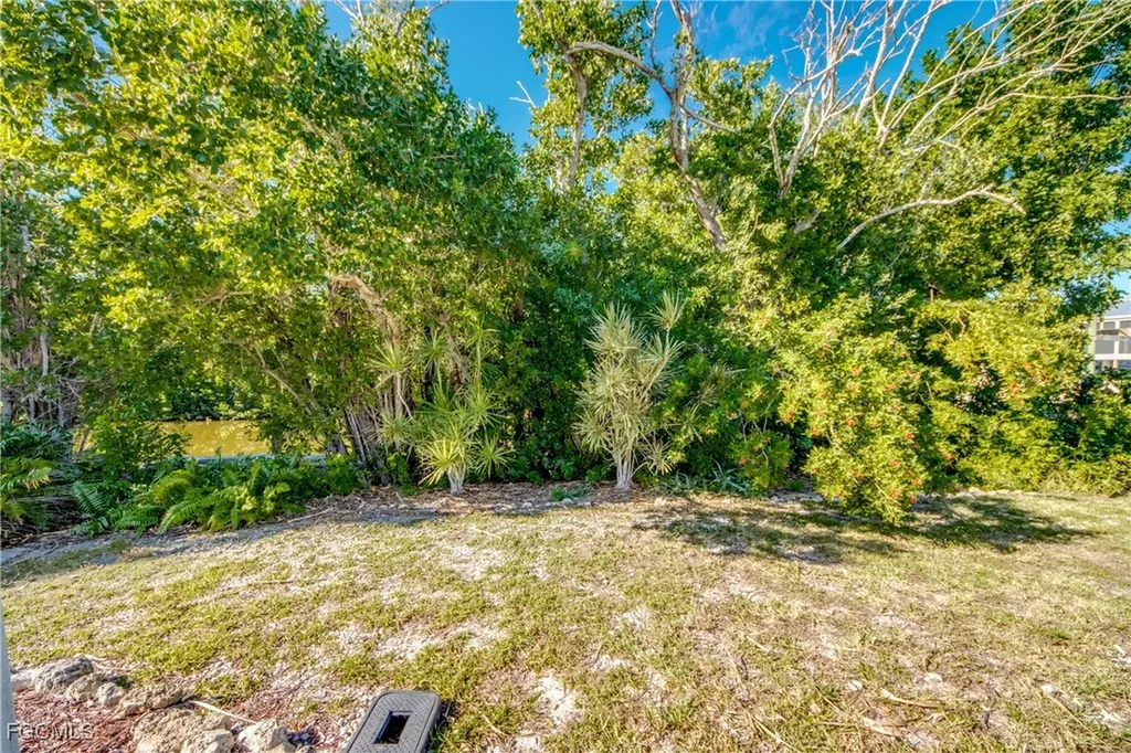 7306 Cobiac Drive St. James City FL 33956