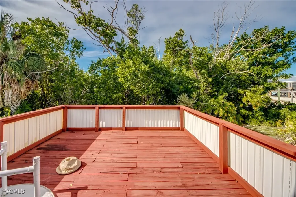 7306 Cobiac Drive St. James City FL 33956