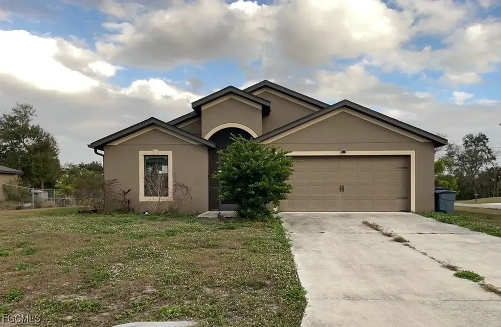 815 Lystra Avenue Fort Myers FL 33913