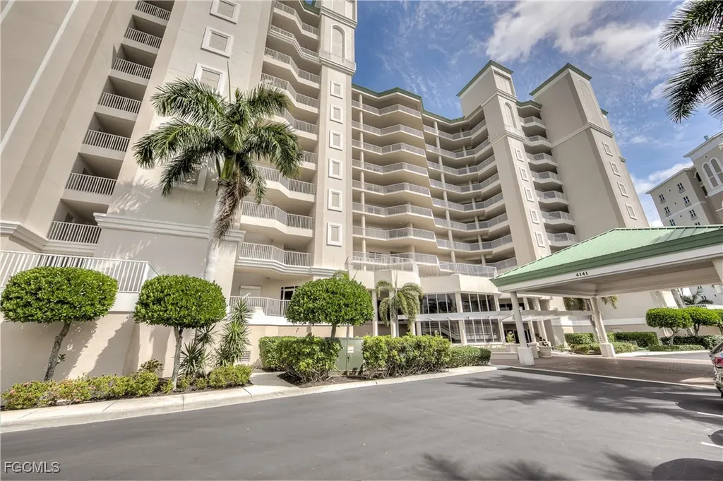 Fort Myers Beach FL, 4141 Bay Beach Lane, Unit 442