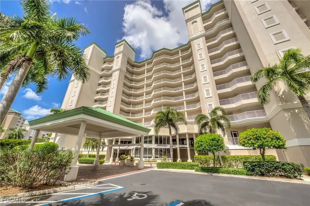 Fort Myers Beach FL, 4141 Bay Beach Lane, Unit 442