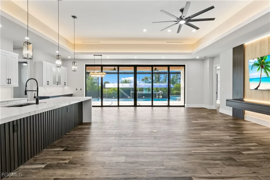 3906 SW 6th Terrace Cape Coral FL 33991
