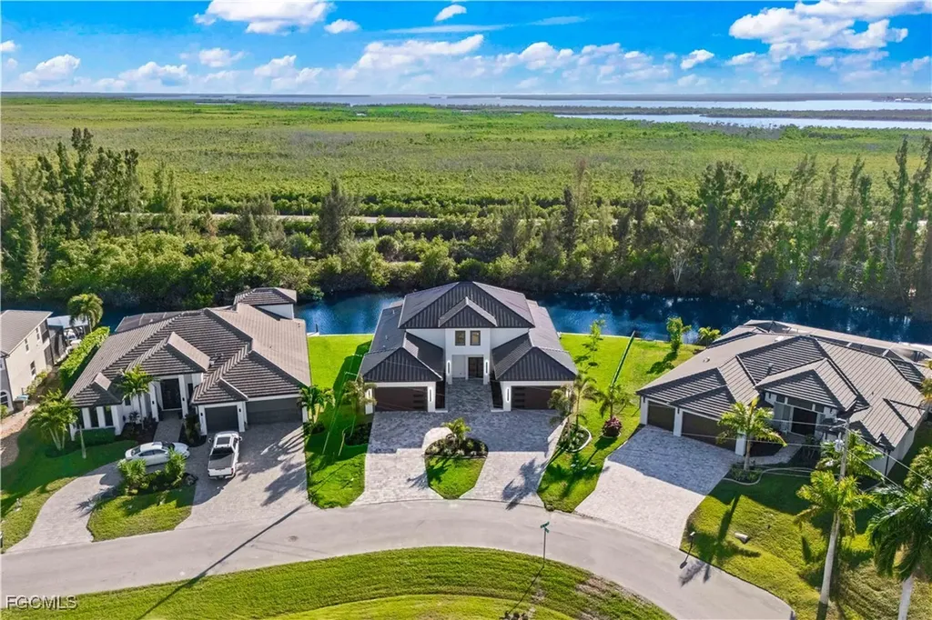 3906 SW 6th Terrace Cape Coral FL 33991
