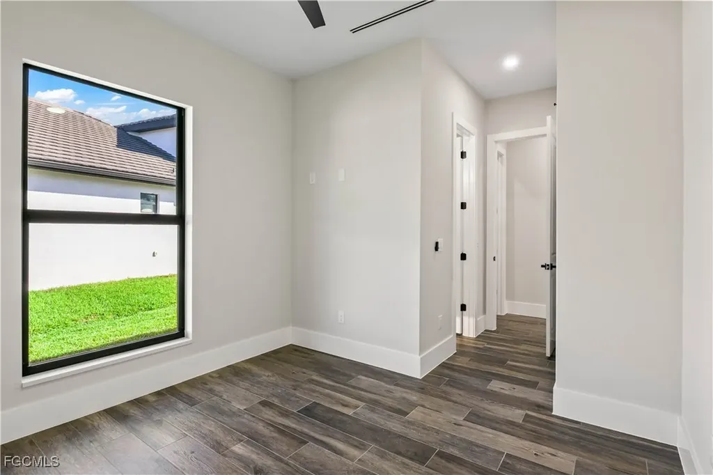 3906 SW 6th Terrace Cape Coral FL 33991