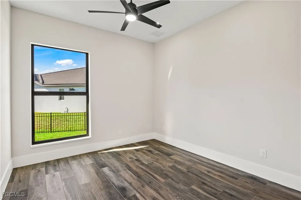 3906 SW 6th Terrace Cape Coral FL 33991