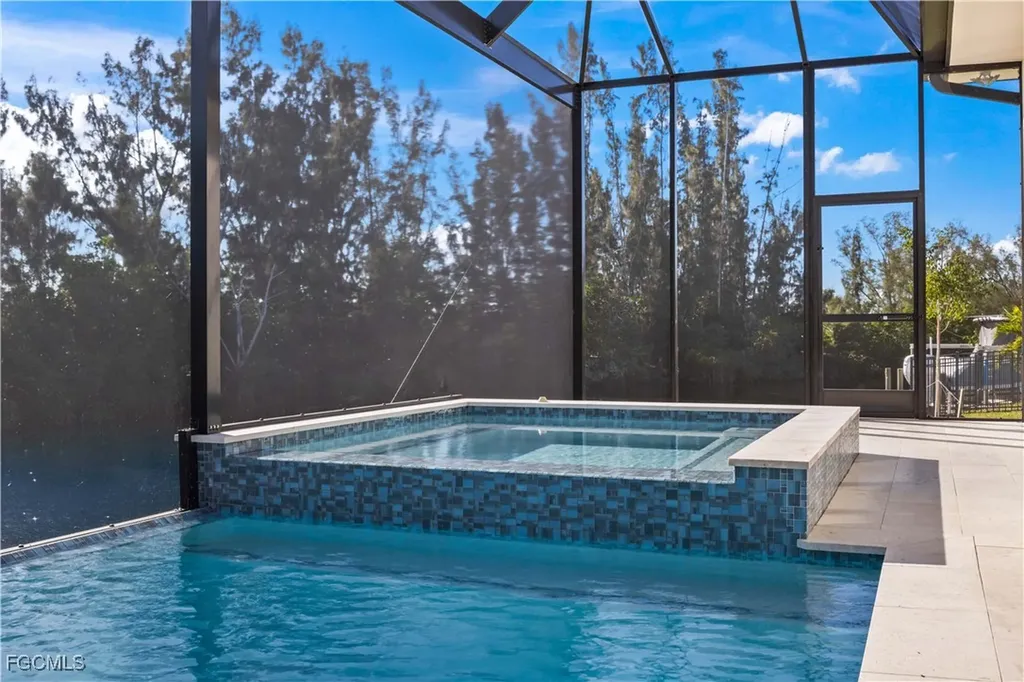 3906 SW 6th Terrace Cape Coral FL 33991