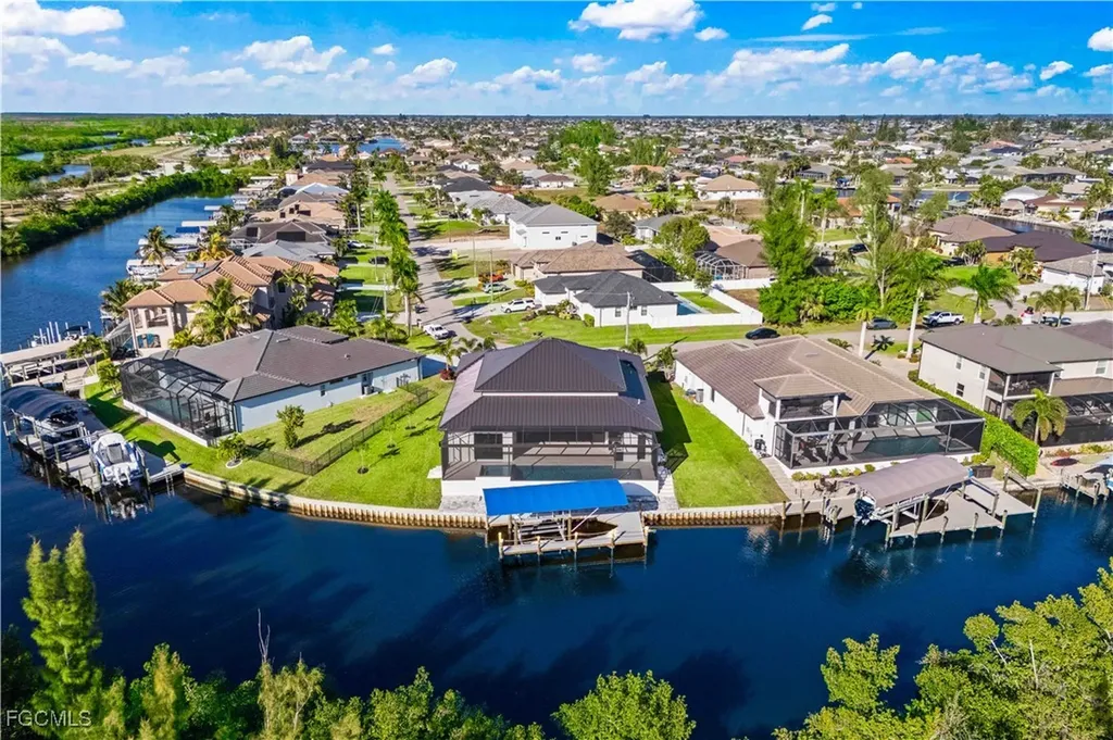 3906 SW 6th Terrace Cape Coral FL 33991