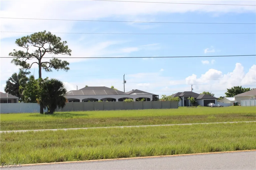 1719 Santa Barbara Boulevard N Cape Coral FL 33993