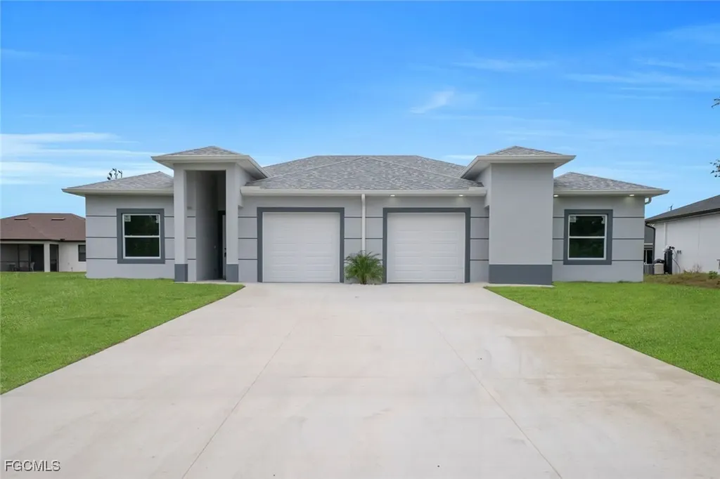 4648/4650 Leonard Boulevard S Lehigh Acres FL 33973