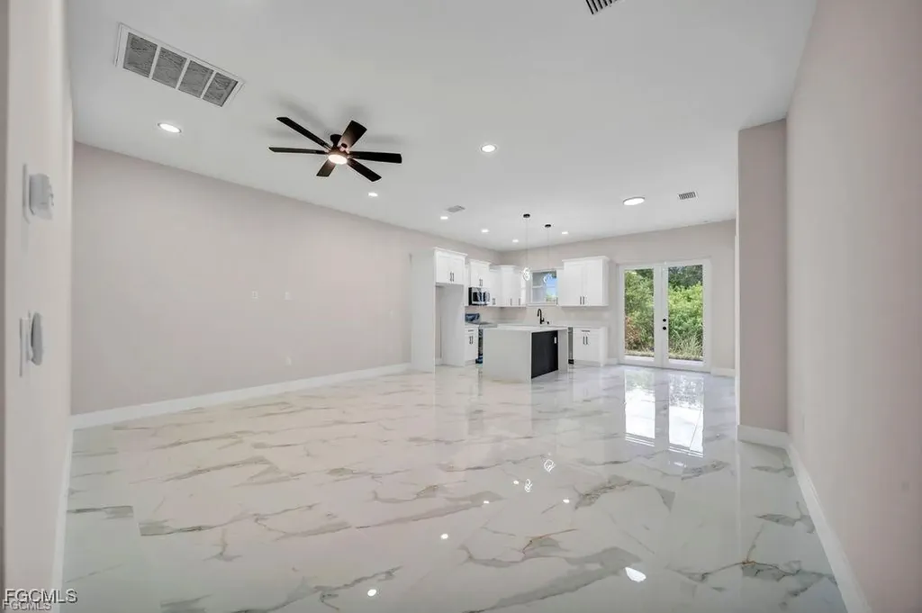 4648/4650 Leonard Boulevard S Lehigh Acres FL 33973