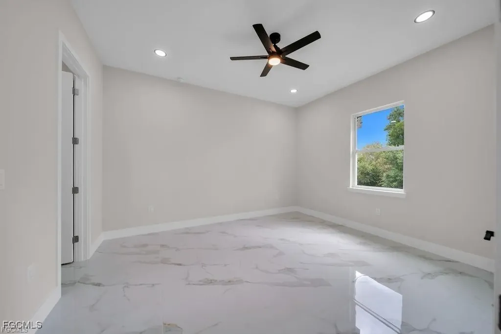 4648/4650 Leonard Boulevard S Lehigh Acres FL 33973