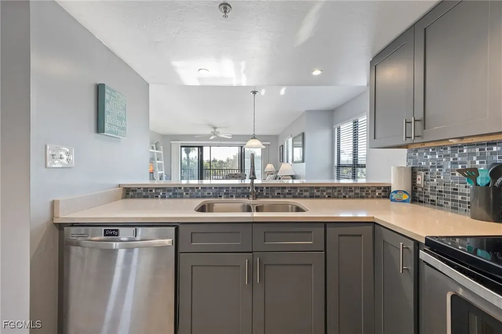 16750 Bocilla Palms Drive Bokeelia FL 33922