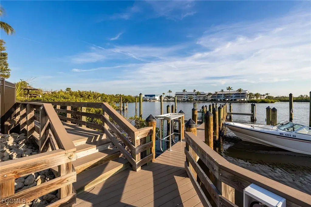 16750 Bocilla Palms Drive Bokeelia FL 33922