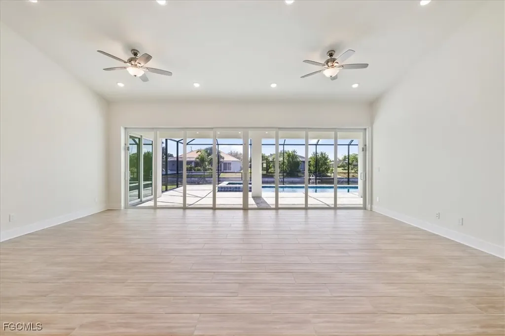 932 SW 36th Terrace Cape Coral FL 33914