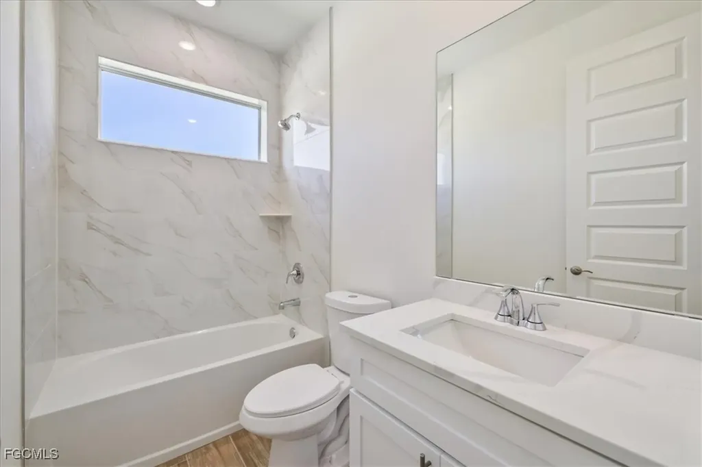 932 SW 36th Terrace Cape Coral FL 33914