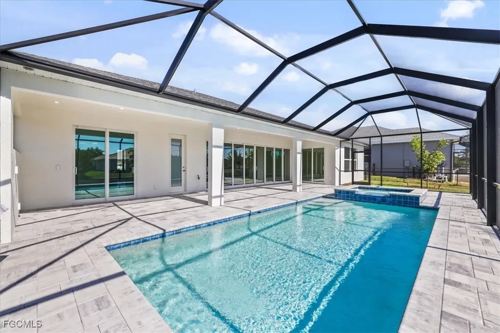 932 SW 36th Terrace Cape Coral FL 33914