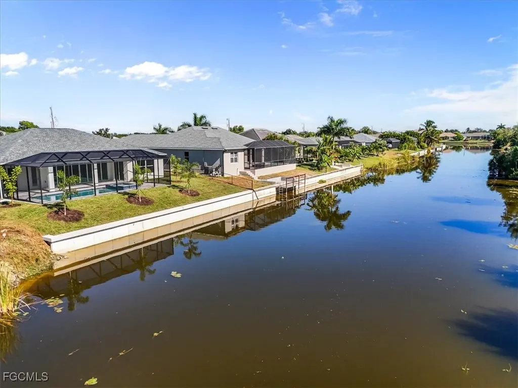 932 SW 36th Terrace Cape Coral FL 33914