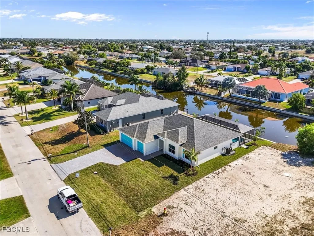 932 SW 36th Terrace Cape Coral FL 33914