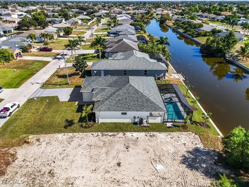 932 SW 36th Terrace Cape Coral FL 33914