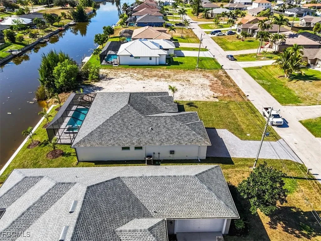932 SW 36th Terrace Cape Coral FL 33914